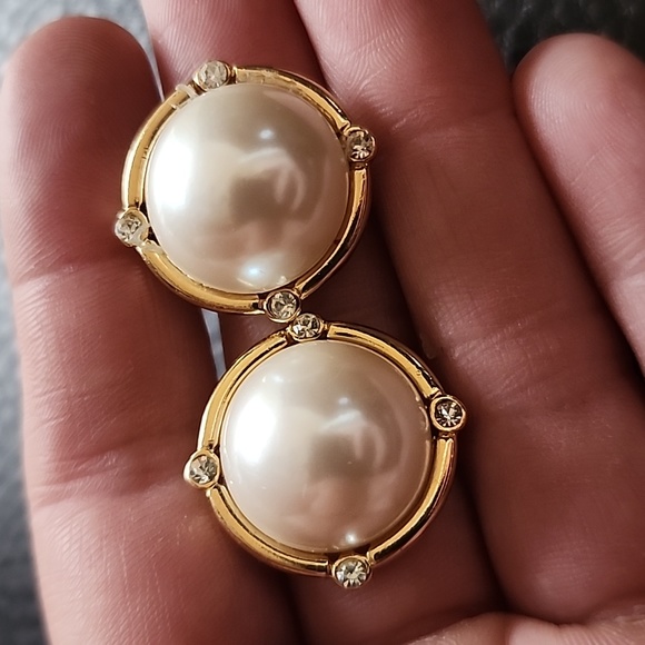 VTG Richelieu clip on earrings - Picture 3 of 7